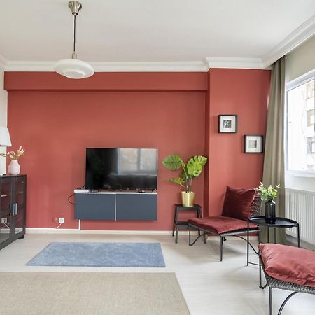 Appartement Modern Flat With Balcony On Bagdat Street à Istambul Extérieur photo